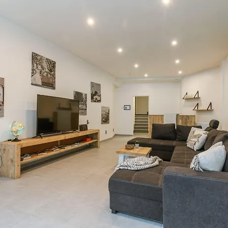 Spacious In The Center Of